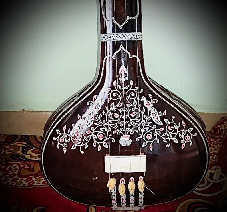 Tanpura-Female-Hemraj-Hemraj Tanpura-Deer-Horn Bridge-Handmade-1